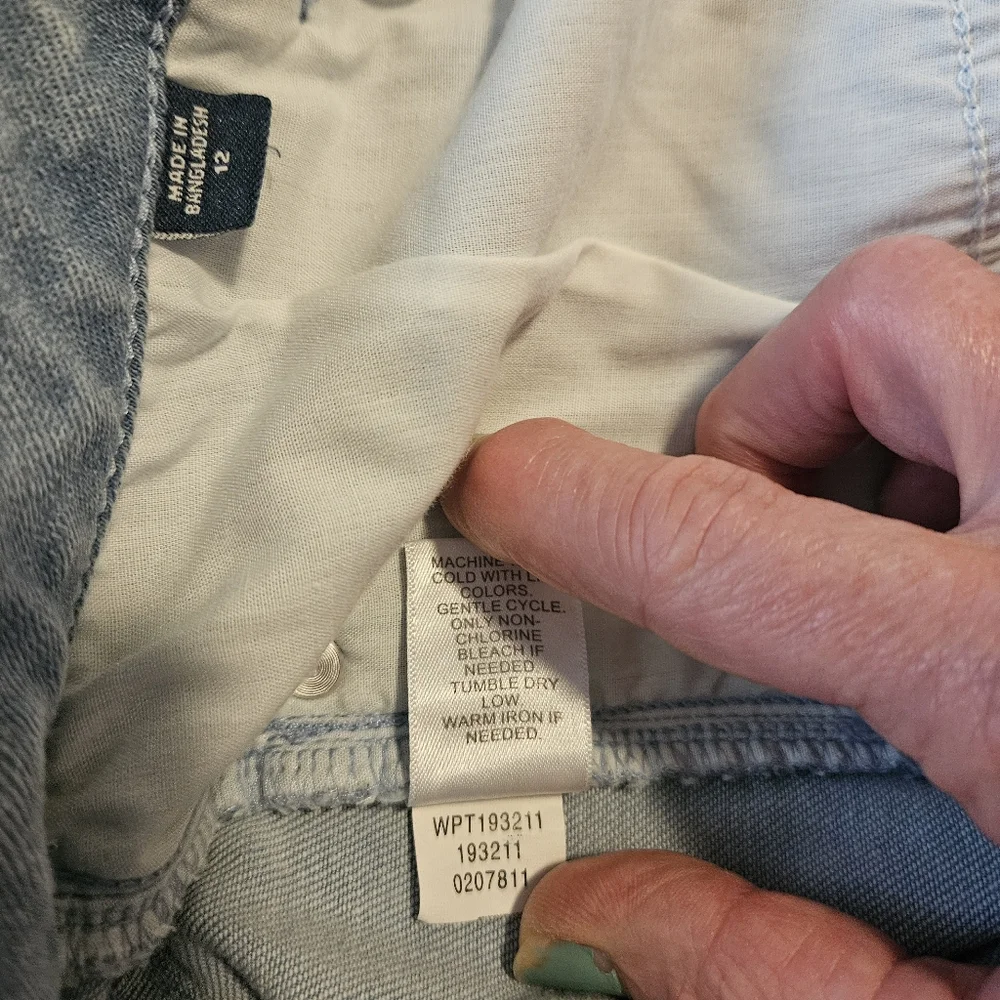 J Jill Authentic Fit crop light stone wash, frayed hem, straight leg, size 12 - Picture 11 of 15